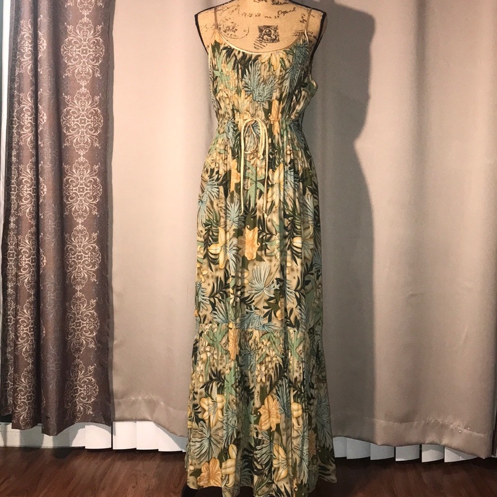Robbie Bee Floral Maxi Dress Size 18